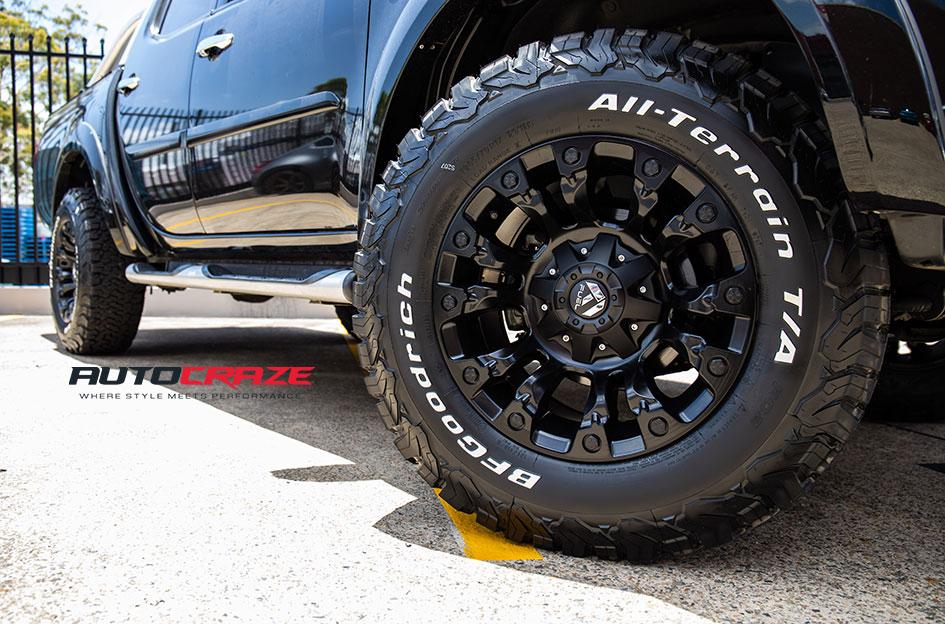 MITSUBISHI TRITON VAPOR MATTE BLACK